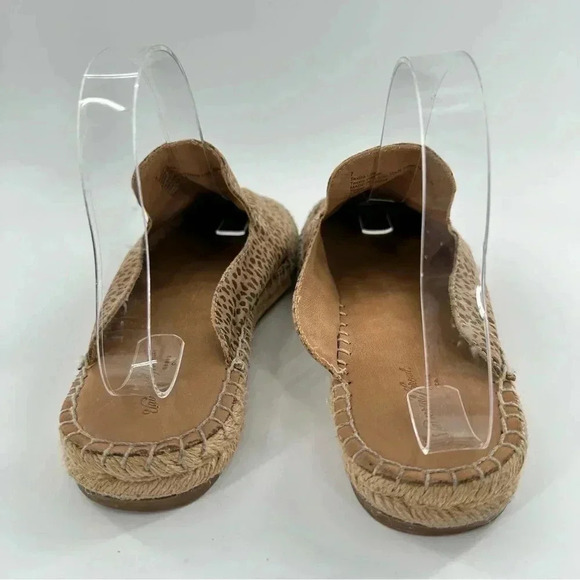 Universal threads womens espadrilles flats size 7 brown leopard slip on mules - Picture 7 of 14